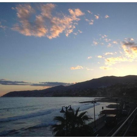 Marine Sea View Lägenhet Sanremo Exteriör bild